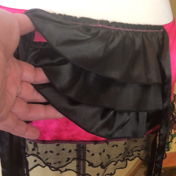 VICTORIA SECRET sz M/L Ruffle-Butt Full Garter NEW - Picture 11 of 13